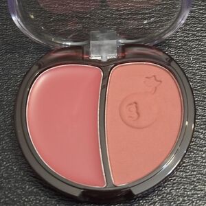 Colorgram Red Bomb Tintin Dory Duo Red Heart Blusher 05